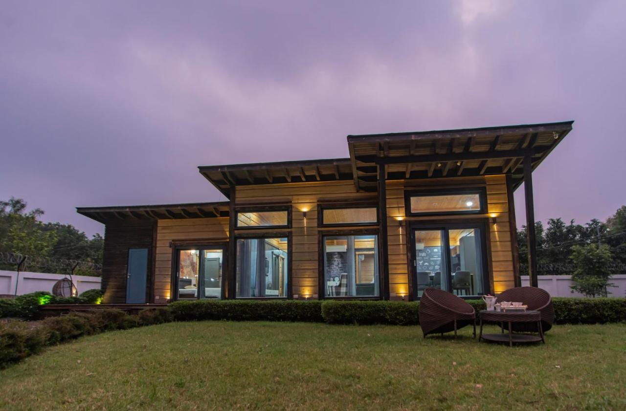 Saffronstays Paradise Pines, Dehradun - Cliff Villa With Valley & Forest Views المظهر الخارجي الصورة