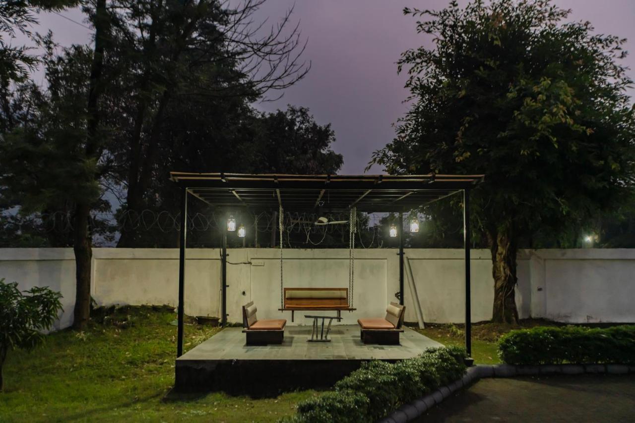 Saffronstays Paradise Pines, Dehradun - Cliff Villa With Valley & Forest Views المظهر الخارجي الصورة