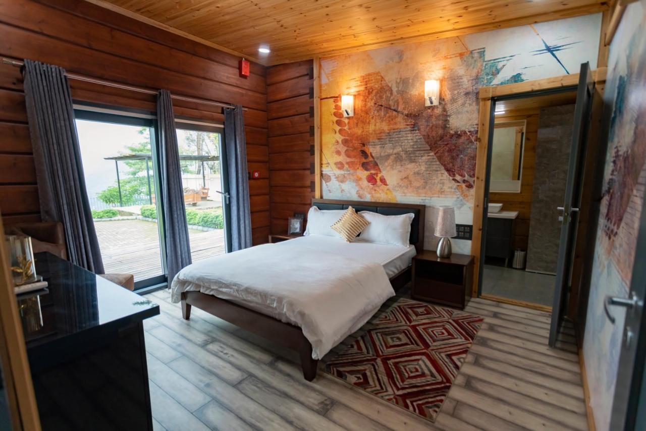 Saffronstays Paradise Pines, Dehradun - Cliff Villa With Valley & Forest Views المظهر الخارجي الصورة